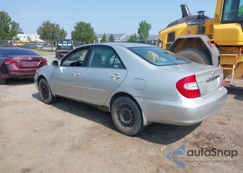 2002 Toyota Camry Le from USA, damaged, VIN 4T1BE32K02U070616